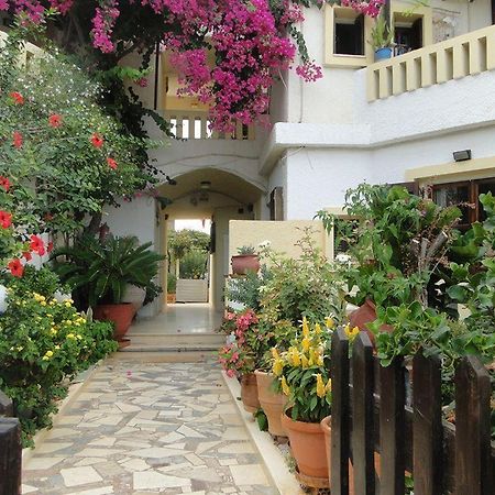 Paradise Inn Мілатос Екстер'єр фото